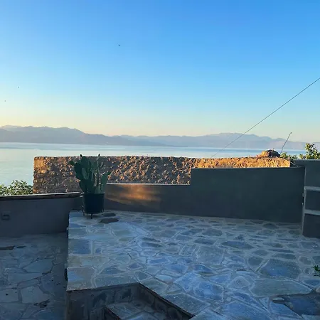 Fteri Stone House In Platanos, Akrata Apartment Exterior photo