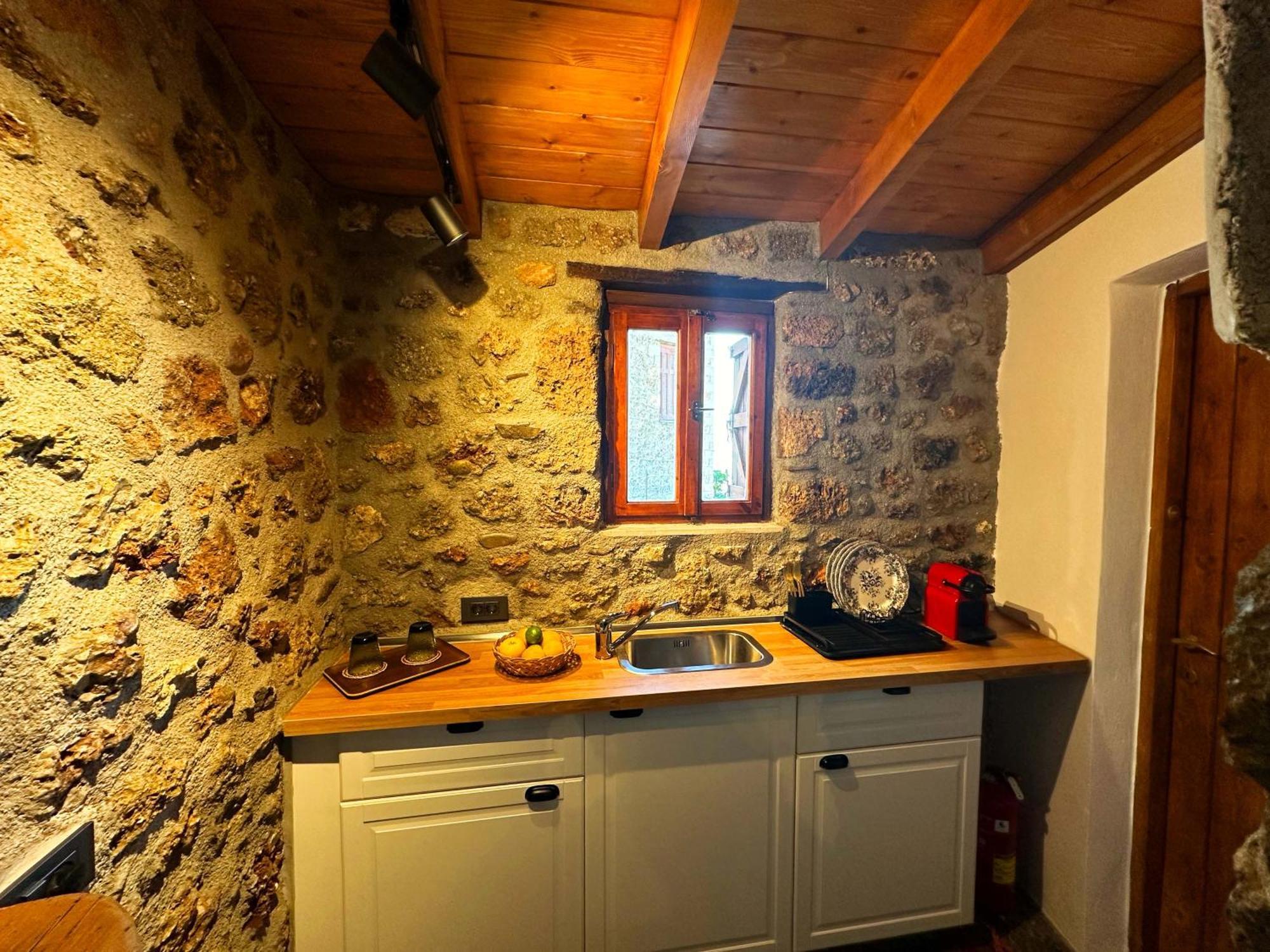 Fteri Stone House In Platanos, Akrata Apartment Platanos (Peloponnese)
