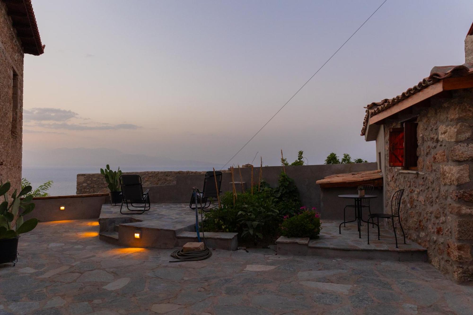 Fteri Stone House In Platanos, Akrata Apartment